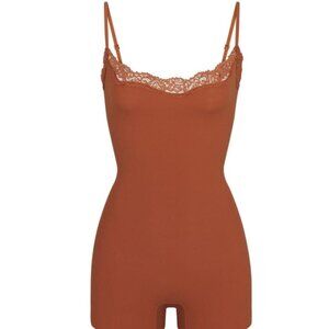 SKIMS Fits Everybody Lace Trim Romper- Bronze